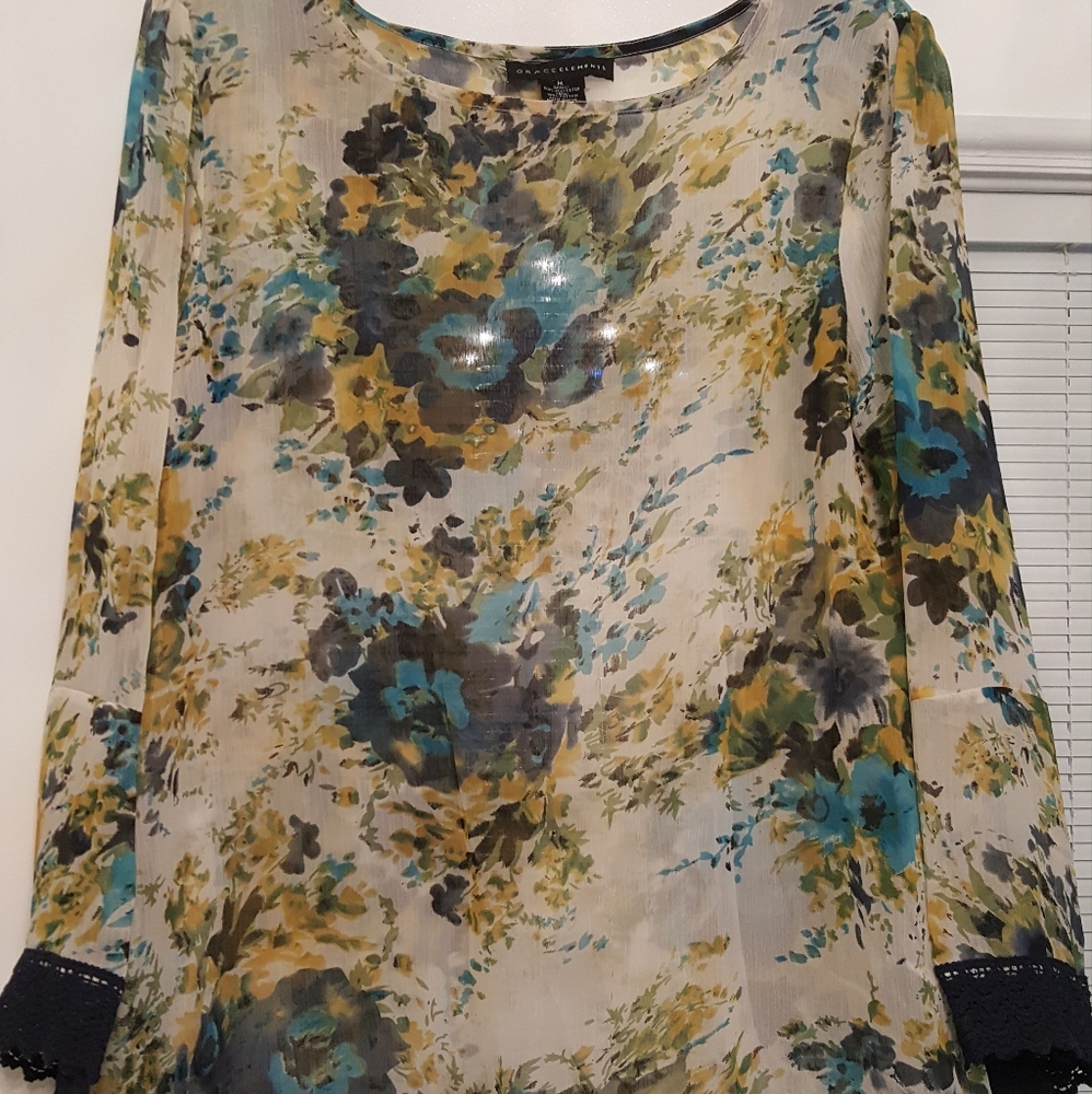 Womens Grace Elements M Top